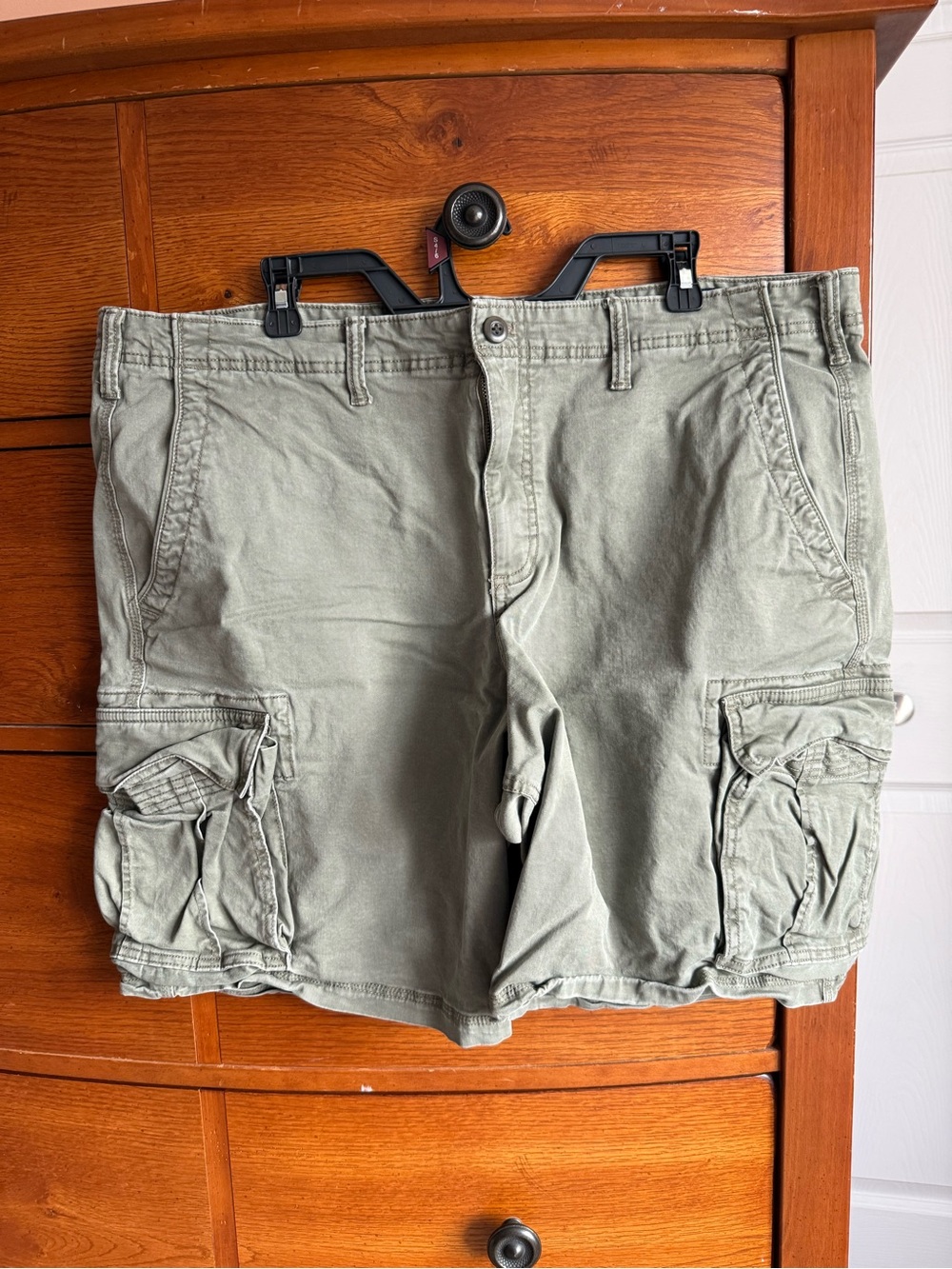 GAP Men's Cargo Shorts Olive Size 42